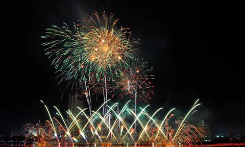 Đà Nẵng: Tổ chức bắn pháo hoa trong sự kiện đại nhạc hội đặc biệt