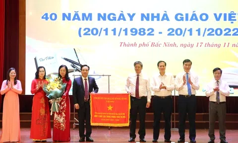 Phòng Giáo dục và Đào tạo TP.Bắc Ninh đón nhận Huân chương Độc lập Hạng Ba